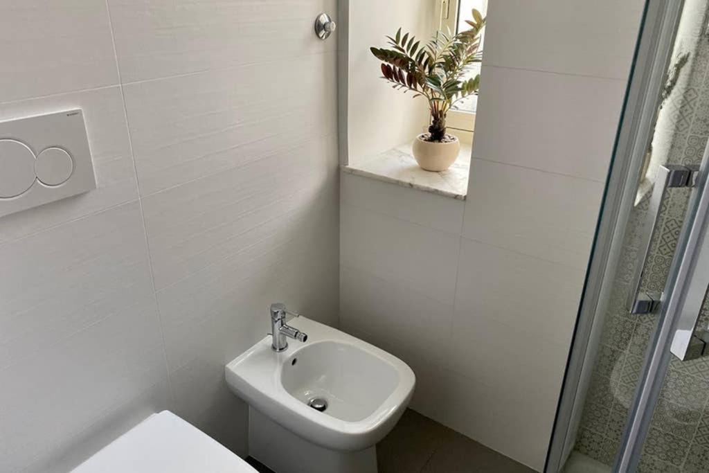 Central Modern Apartment Rome -Locazione Turistica- Екстериор снимка